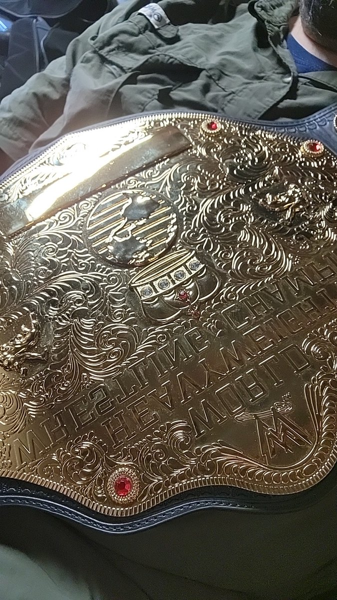 BigshowJackson's tweet photo. @WWERollins congratulations #WWENOC #worldheavyweightchampion  #WWE @WWE https://t.co/YBdNcYYDfY