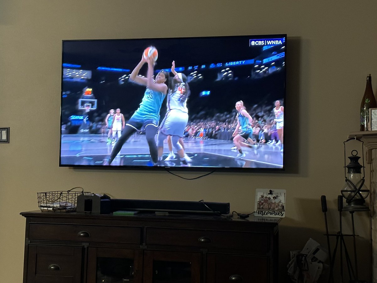 Getting my #WNBA on! #OwnTheCrown #CTCSun #WNBATwitter