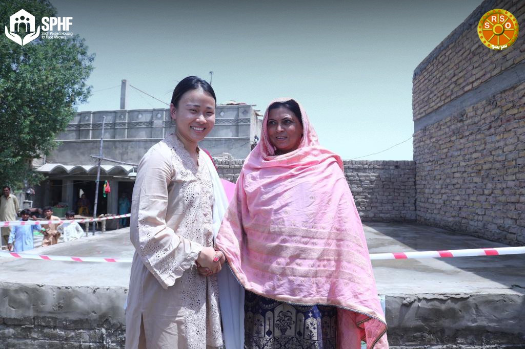 SphfOfficial's tweet image. 📸Visit by World Bank &amp;amp; SPHF to Village Vikia Sangi, Larkana District, observing the construction of resilient housing and engaging with village reconstruction committee. 
Together, we&apos;re creating #ResilientCommunities &amp;amp; #BuildingBackBetter.&quot;