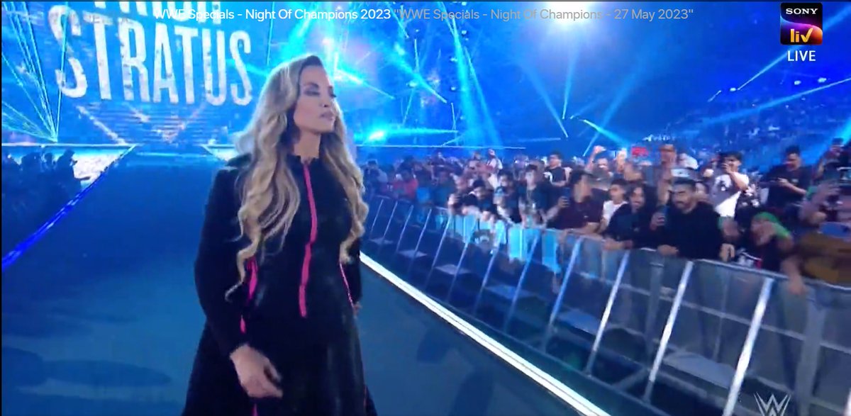 RT @SKWrestling_: Trish Stratus. That's the tweet.
#WWENOC #WWE https://t.co/LUL2ZR9K2w