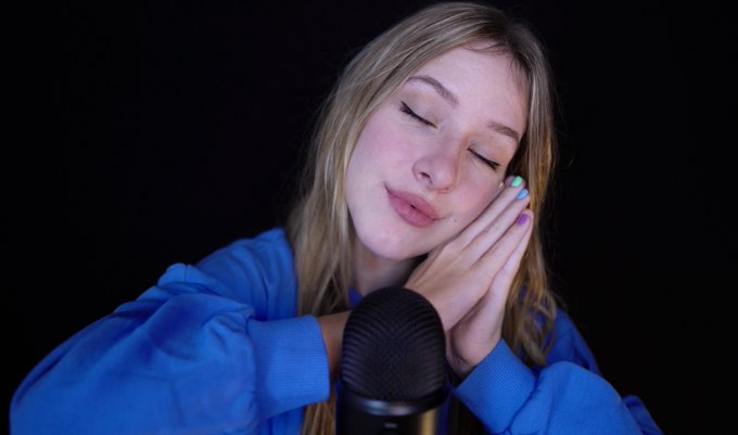 how I sleep after i tweet something controversial and then put my phone away https://t.co/q6cqf269MZ