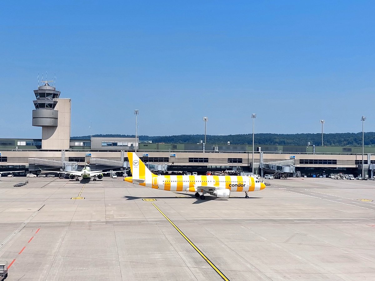 Condor at Zurich Airport 
27.05.23 #zurichairport