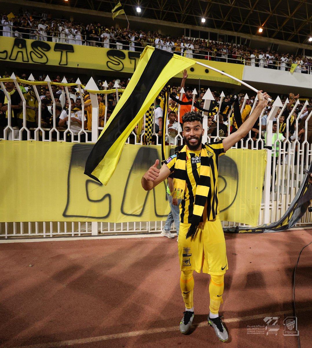 ittihad's tweet photo. 🏆 يفتخر عشقه اتحادي ⚡️🤩
#الدوري_الاستثنائي_العالمي https://t.co/xijp1zMSHm