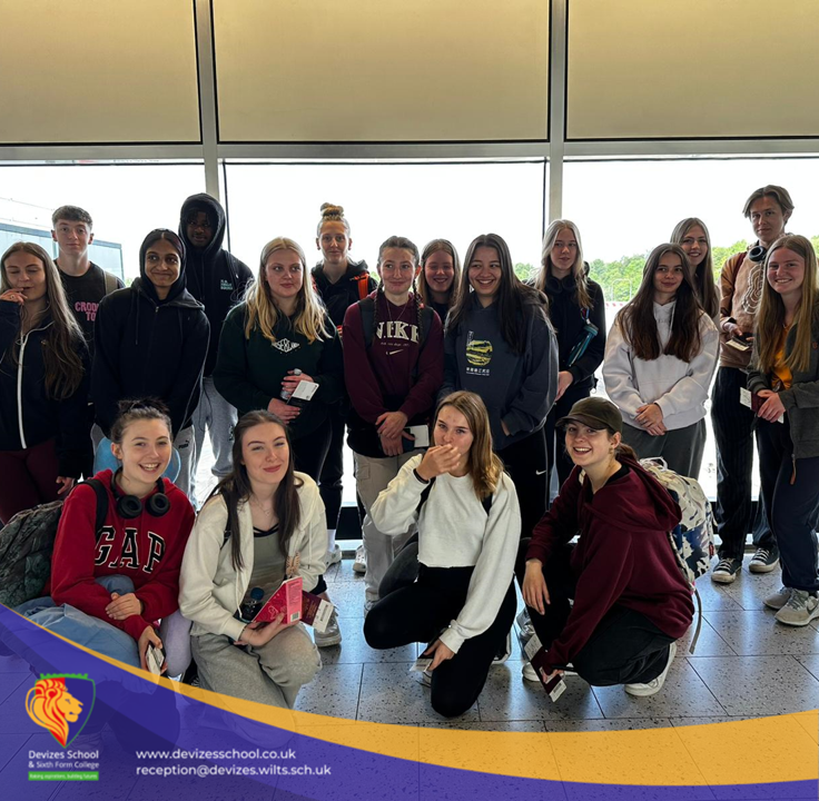 DevizesSchool's tweet photo. Friday morning saw 'Team Thailand' set off on their @ChallengeAbroad adventure- here's hoping they have the best of times! https://t.co/kmwXbXWCaF