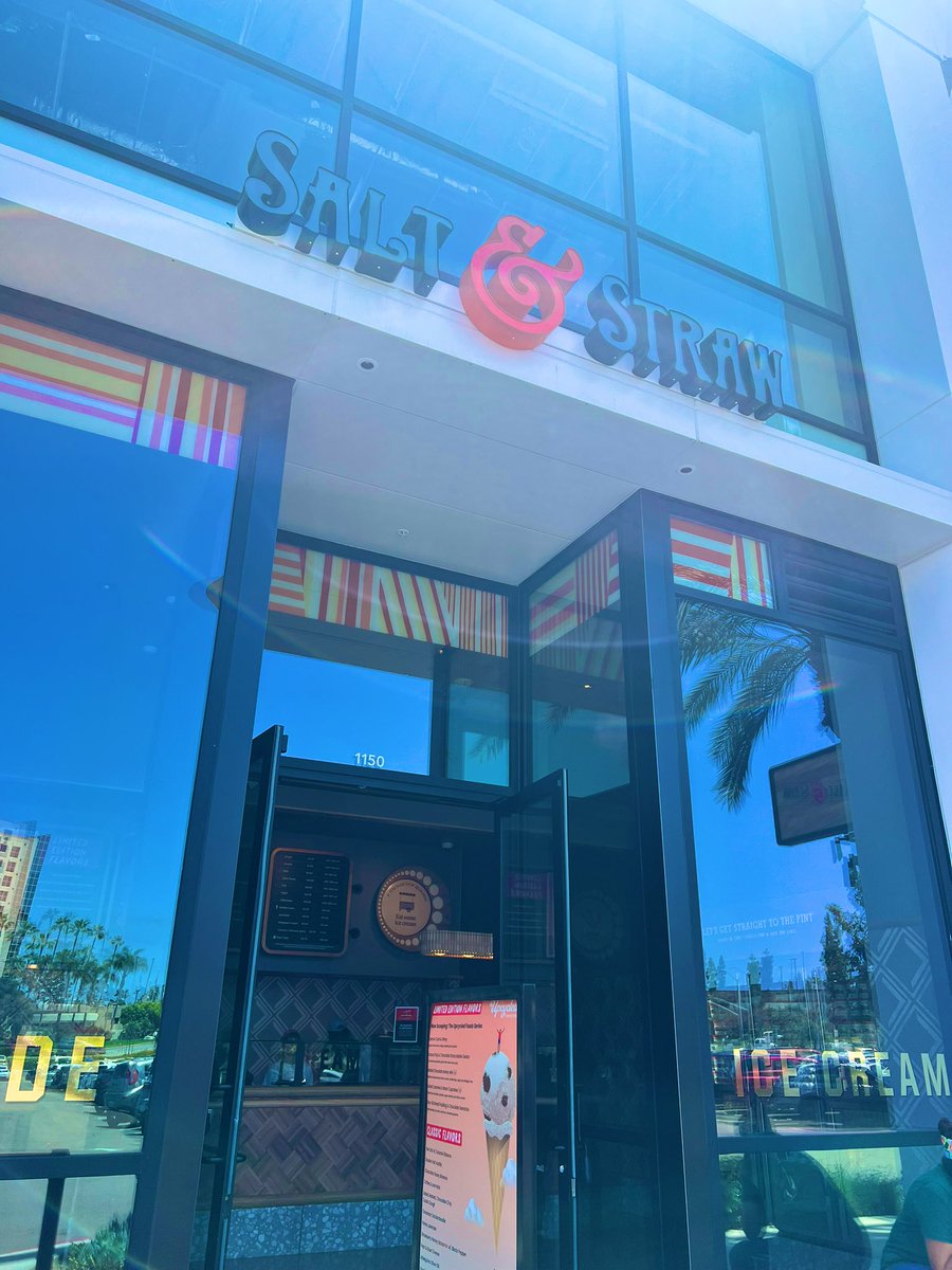 candaceschu's tweet photo. weekend #icecream update:
welcome to #NorthPark @jenisicecreams and welcome to #UTC @saltandstraw 
PDX &amp; Ohio ice cream queens now available in more locations in #SanDiego #chillwithcandace https://t.co/tkp34LYfZc