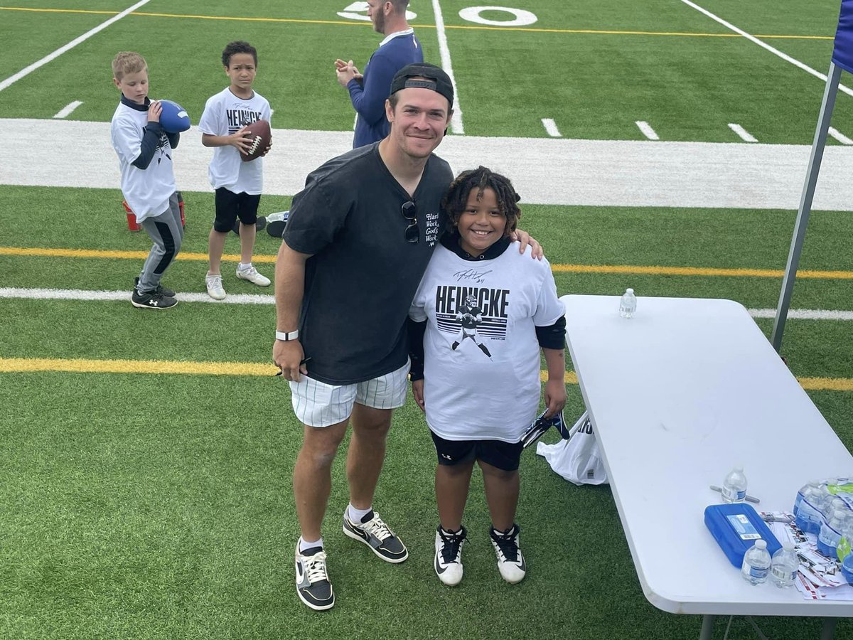 ravafit's tweet image. Taylor Heinicke Football Camp! Huge success. Thanks for having us! #ravafit @NorfolkTurf