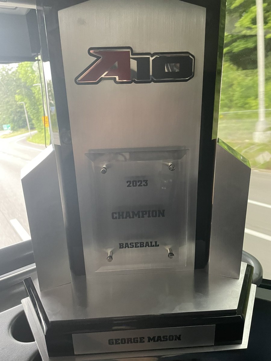 Mason Baseball bringing the hardware back to the Fax!!@MasonBaseball @MasonAthleticCR