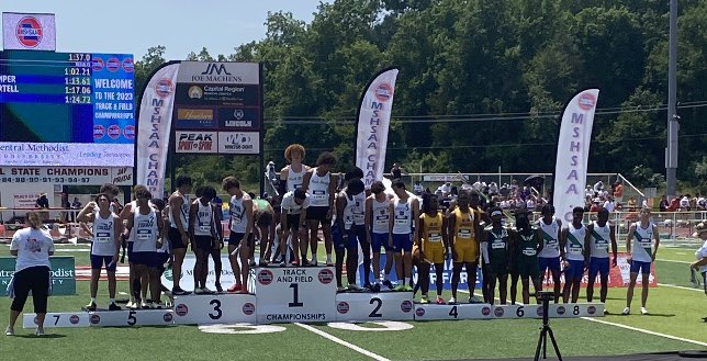 Congratulations to the 4x100 m Relay Team of Carson Dudley, Malachi Howard, Jabbar Tanner & Bryce Reeves on their 8th Place All-State Performance. #JAGSTATE #WORTHY