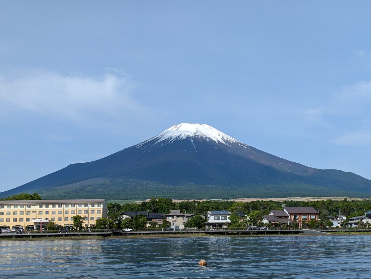 今日は山中湖ロードレース
マラソン頑張ります。
今日走る方一緒に頑張りましょう♪

#山中湖