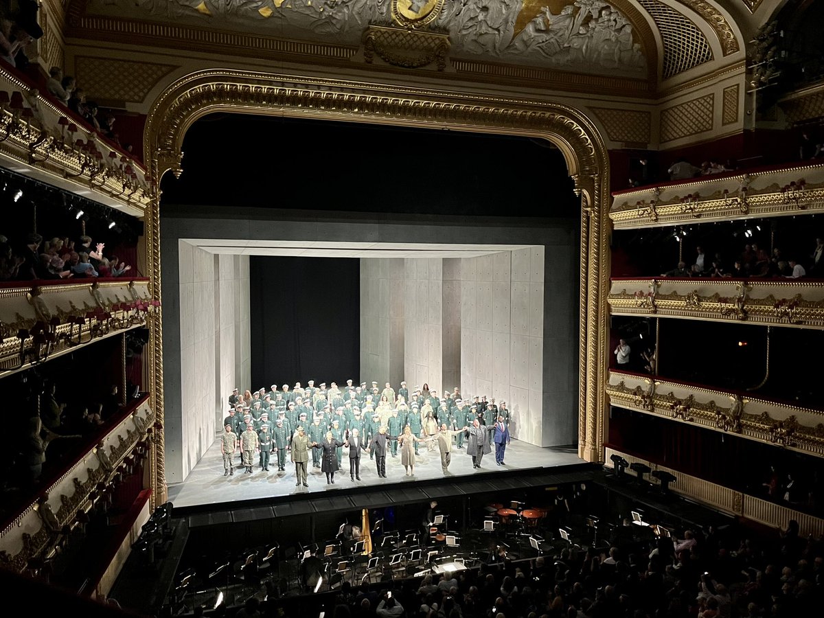 BarbaraRich_law's tweet photo. Curtain call for a bleak totalitarian state but musically rich #ROHAida sung by Christina Nilsson in title role, with the pleasure of the company of @sonianolten to celebrate her taking silk earlier this year https://t.co/OJvKTYmI63