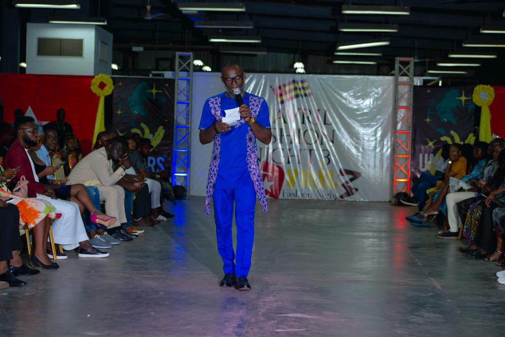 martialevra's tweet photo. Un soir du 27 Avril 2023, j’ai été honoré de présenter la troisième édition du 27 AVRIL FASHION NIGHT.Merci à LA CARREFOUR DE L’ÉLÉGANCE AGENCE.Rendez-vous l’année prochaine pour l’édition 4.@celoFashion|#MartialEvraAgbodan|#EventHost| https://t.co/m7wqJBHuAn