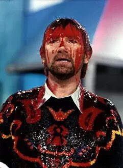 Dempster2000's tweet image. Noel Edmonds: a thread of horror.

Carrie (Dir: Brian De Palma, 1976)