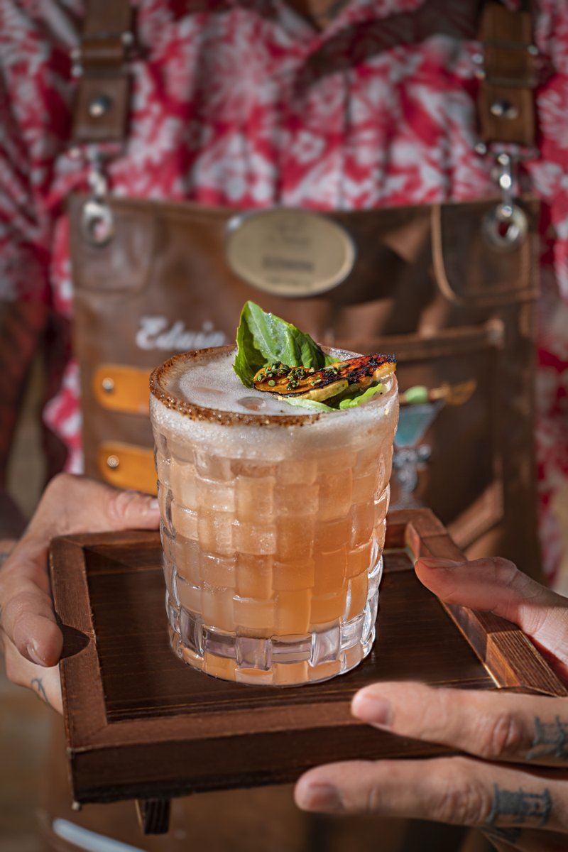 Let your tastebuds be astounded by the delicate combination of natural flavors in every cocktail, only at @larocarestaurant. 🍹