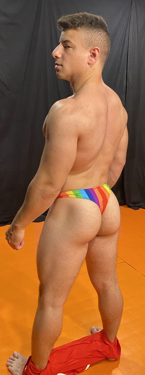 RowdyArmstrong's tweet photo. TRIPP EVANS from https://t.co/VAhK73IBMI
GAY PRO WRESLTING #GayProWrestling #prowrestling #AllWorldProWrestling #RowdyArmstrong #ProWrestlers #GayWrestling #bgeast #trippevans #robsteele #sexwrestling #EroticWrestling #MuscleBoyWrestling #CanAmProductions #gaywrestlingvideo #gay https://t.co/YgYlBMJMar