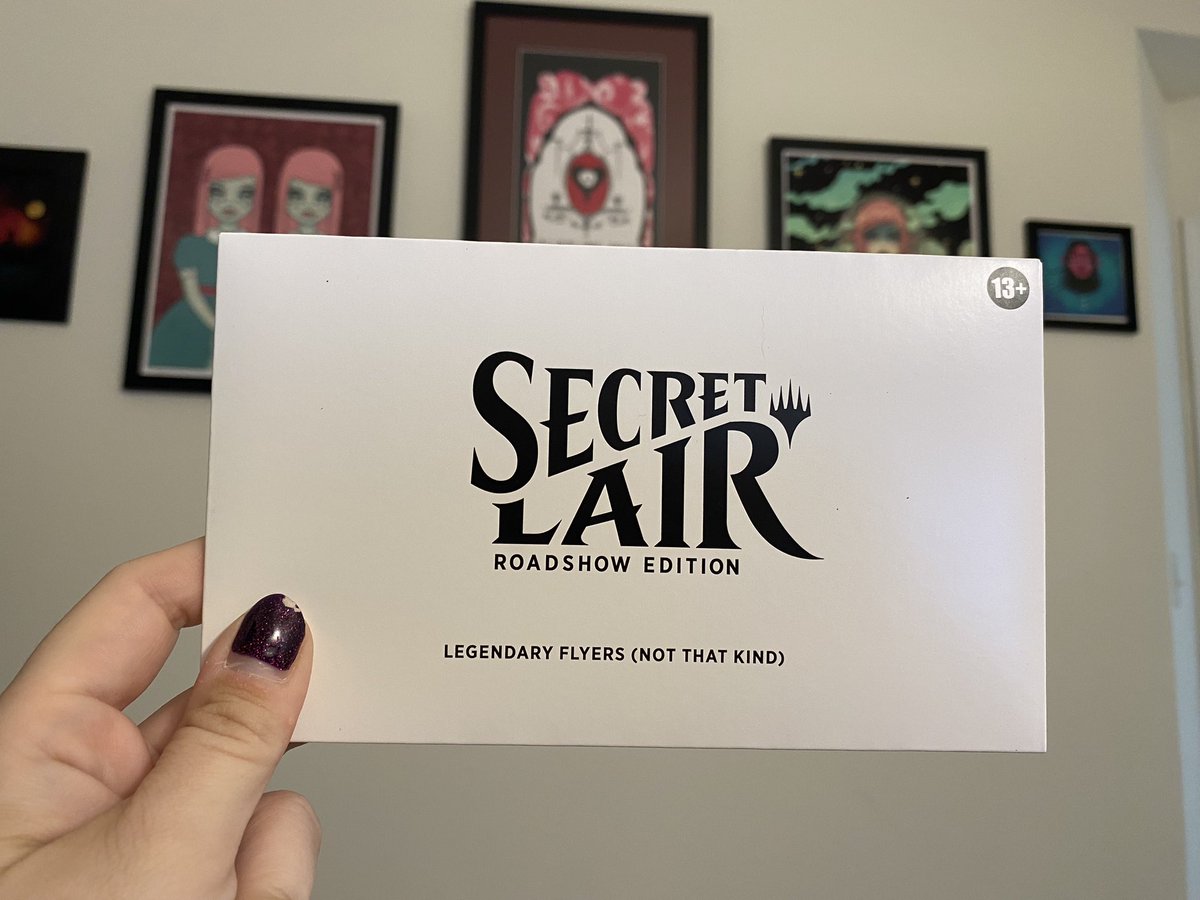 My birthday is next Sunday and instead of gifts for me, I want to give back to the MtG community. This is also my first giveaway!

Like this post
Drop me a follow
& Retweet 

for a chance to win the Legendary Flyers Secret Lair from Minnie! Ends 6/4, my b-day!

(US only, sorry!)