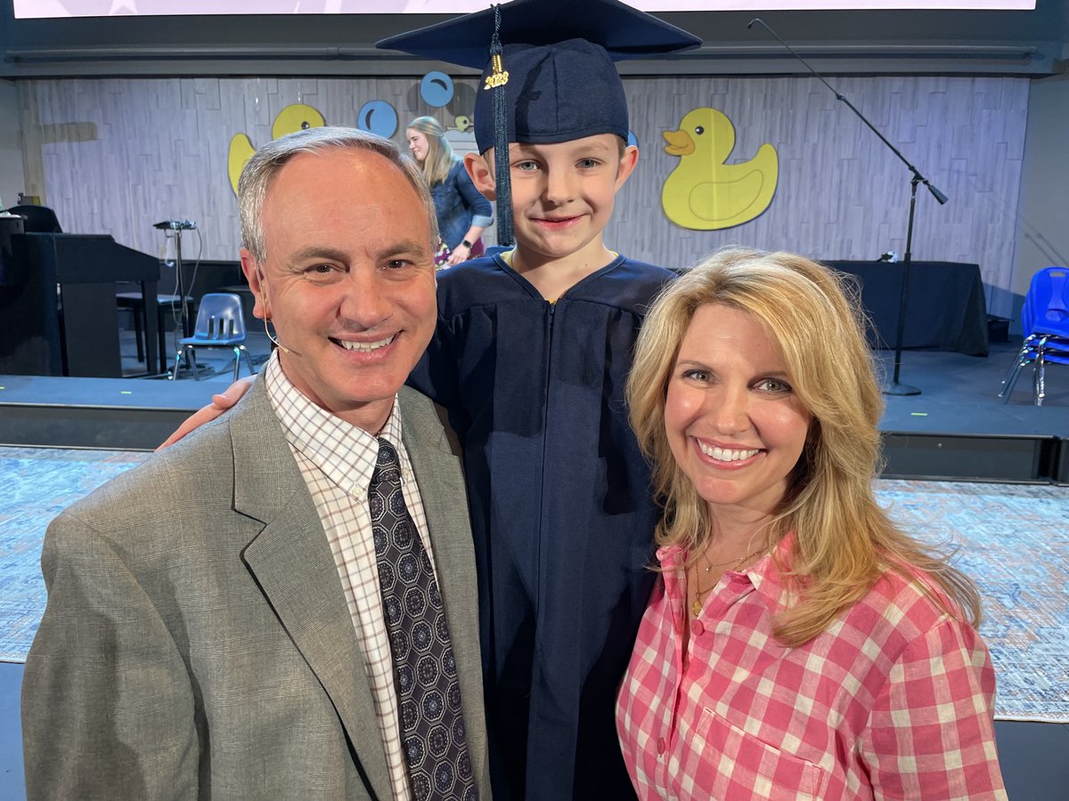 ScottWendal's tweet photo. What a joy to see our grandson Austin graduate from kindergarten? https://t.co/Xv9jodUVCH