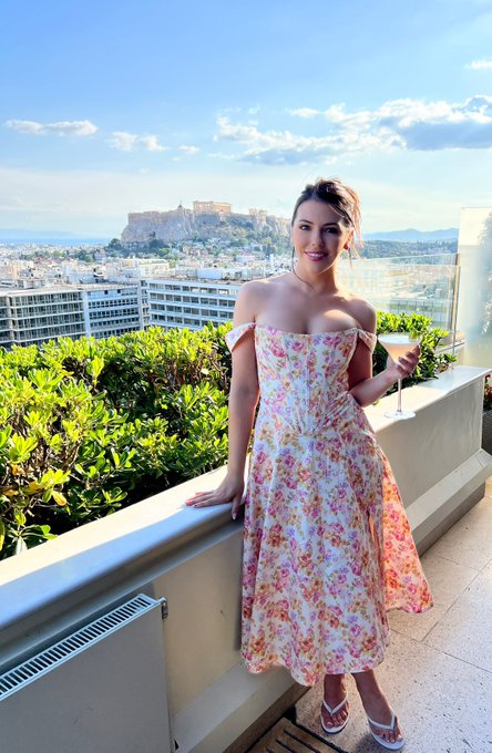 Made it!! @grandebretagne #Athens https://t.co/VMqzVs4Rp3