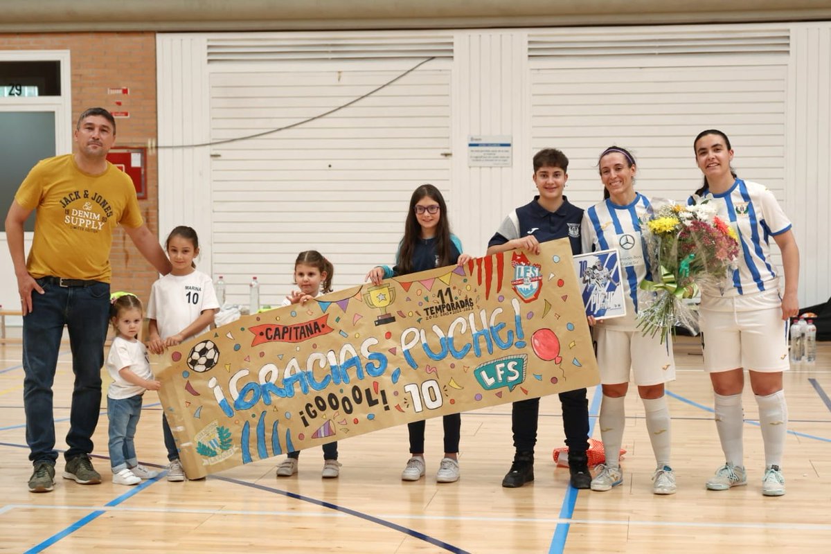 FINAL | Se acabó. No hubo tiempo para más y el partido acaba con empate en el marcador. Se acabó la liga. Gran temporada en la que se ha sufrido, pero se logró el objetivo.

📸 <a href="/Fotonio22/">Toño Ramos</a>

<a href="/CDLeganesFS_Fem/">C.D. Leganés Fútbol Sala Femenino</a> 2
<a href="/RoldanFSF/">STV Roldán FSF</a> 2

#VamosLega 🥒🤍💙