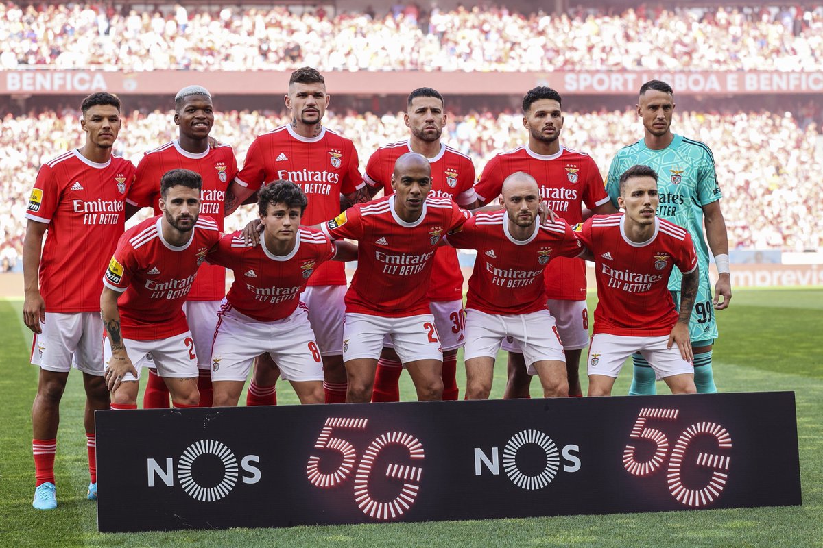 FT Benfica 3-0 Santa Clara

Mais pontos.
Mais vitórias.
Mais golos marcados.
Menos golos sofridos.

Líder da 1ª à 34ª jornada. 
38.