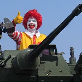RobertZeltinsh's tweet photo. McDonalds in Kiev, Ukraine last night. https://t.co/Kgf1aQq839