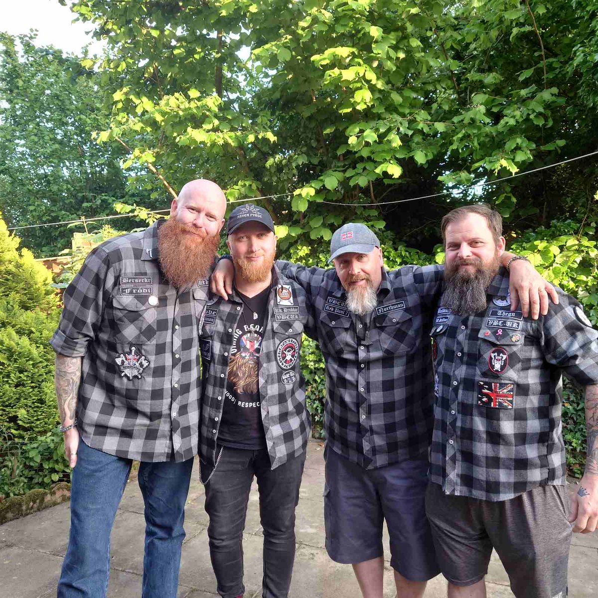 A good day so far at the latest Northern meet, great when some of the brother's get together for a catch up. 

#VBCUK #vikingbeardclubuk #Brotherhood #beardclub #BEARD #vikings #WeekendVibes #friends #weekendmood #mentalhealth