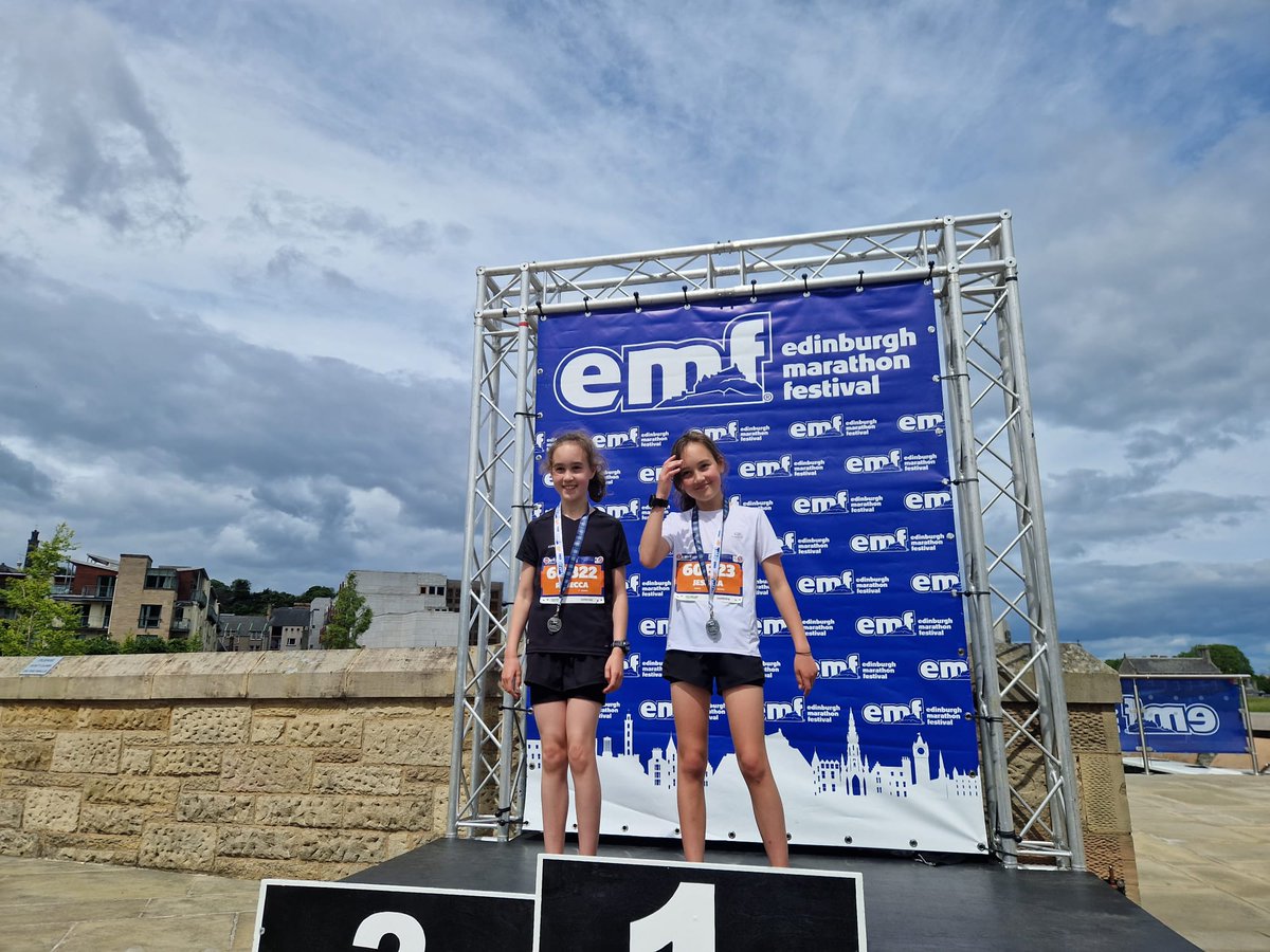 louisajm78's tweet photo. EMF 2023 2k race today in Edinburgh.  It was lovely to bump into a few friends amongst a lot of people!

@DunbarPrimary 
@P5Dunbar 
@DunbarAS 
@susan_lyle https://t.co/0h6syjo7gE