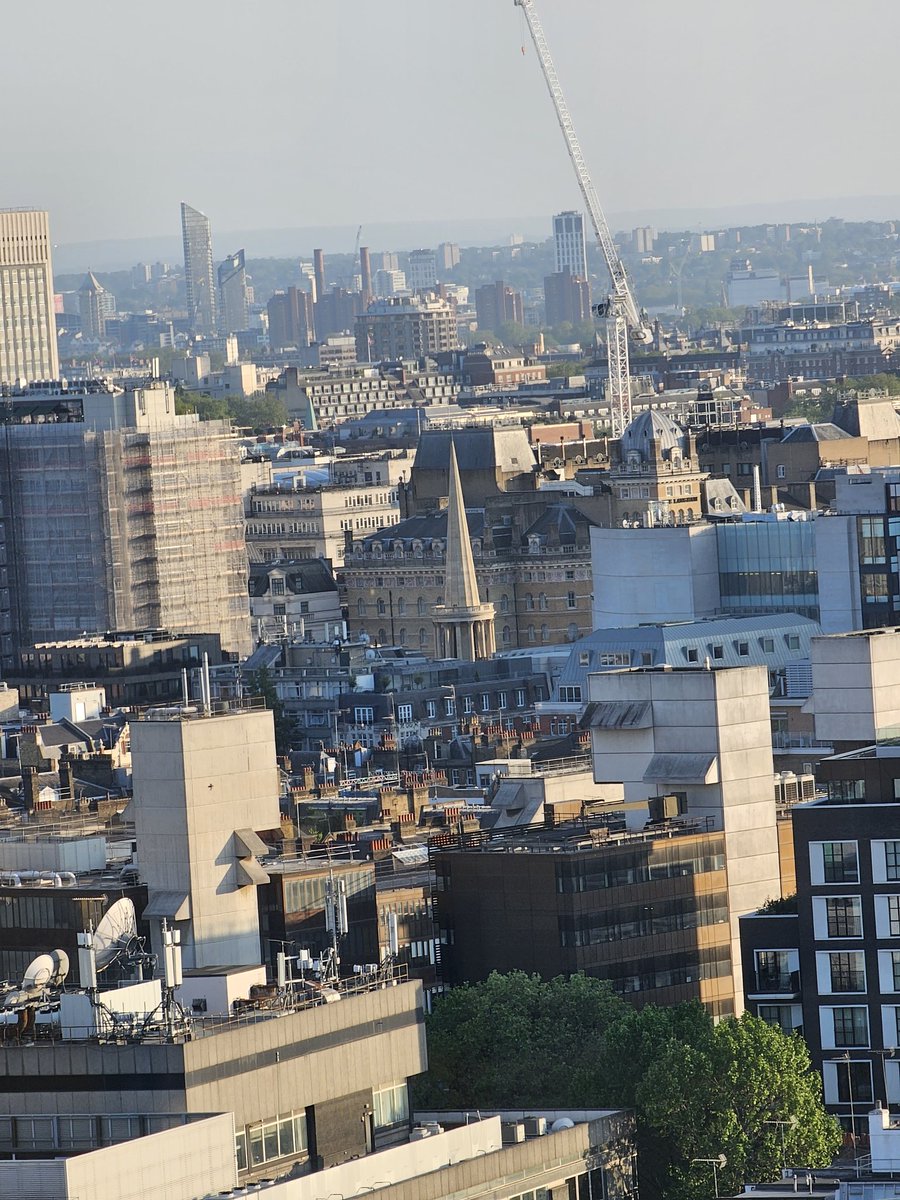 NigelCutteridge's tweet photo. Oh dear ~ #StingInTheTail #Fab view of #London from @UCLH! But then I saw ALL SOULS LANGHAM PLACE. #NameAndShame Woz #BANNED from there 2017 ~ #CallOfNature ASK 'EM #Why? And why do they BAN FEMALE PREACHERS ~ and #LGBTQ? #BanAllSoulsLP  @churchofengland @bishopoflondon #Bigotry #LGBT #LGBT法案の廃案を求めます #LgbtqiaStarslight #LGBT法案に反対します #LGBTQ #LGBTQさんと繫がりたい #LGBTQIA #LGBTさんと繋がりたい #LGBT法案 #LGBTIQ #bigot #discrimination #Prejudice #