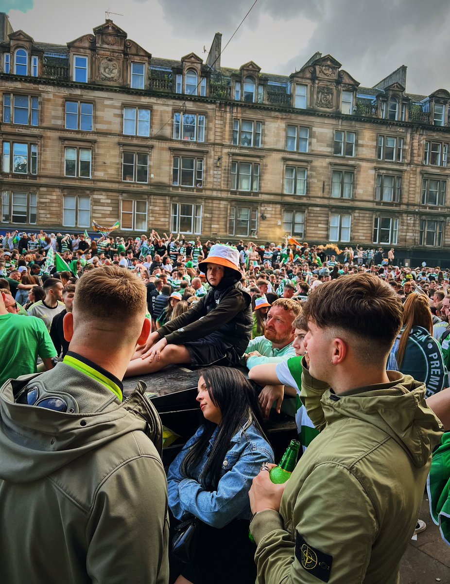 Glasgow is green and white.  Champions again 💪☘️ 
#CelticFC