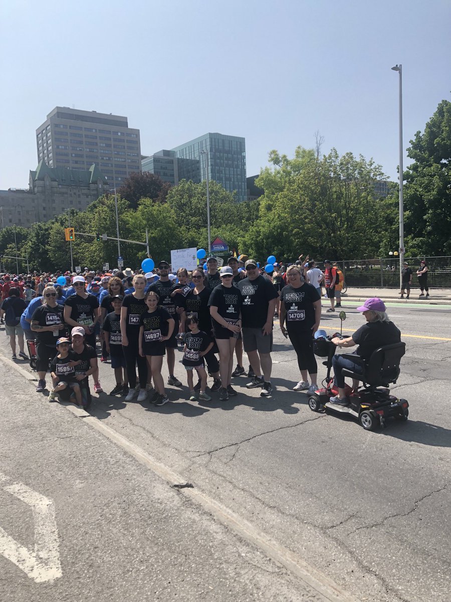 JoanneSchnurr's tweet photo. Here we go! @OttawaRaceWknd #supportTOH https://t.co/xFiXPKfBGD