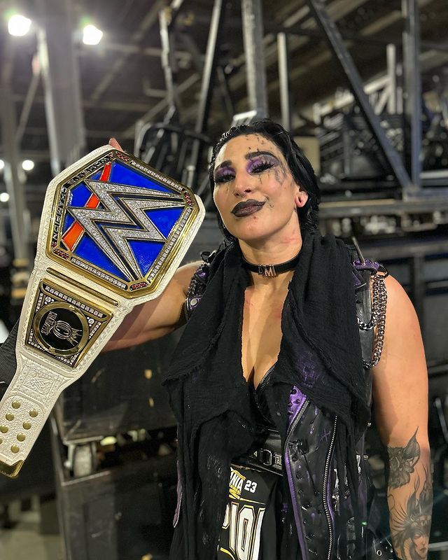 5th Match Winner
Still Your Smackdown Women's Championship
Rhea Ripley
#WWENOC #WWERawWomenSChampionship #rawwomenschampion   #RheaRipley