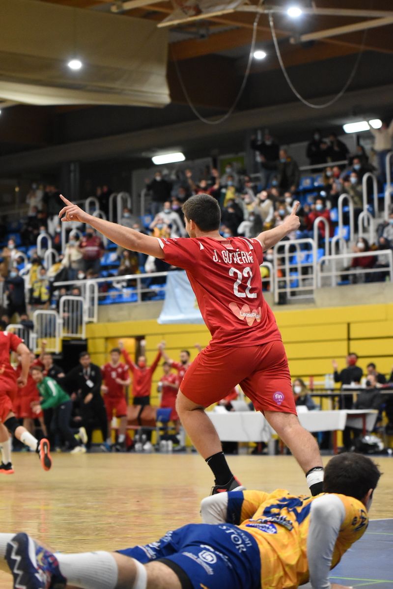 Concluyó su FASE por la PERMANENCIA en #DHPlataMasc que nos ha dejado un gran 🤾‍♀️ por parte de <a href="/bmalcobendas/">Balonmano Alcobendas</a> en cada una de las 10 jornadas y que contó con un gran <a href="/Nacho_gimeno92/">Nacho Gimeno</a> 63g junto a <a href="/CedenaMario/">Mario Crespo Cedena</a> 42g <a href="/marionevado11/">Mario Nevado</a> 40g o <a href="/gonzavelasco/">Gonzalo Velasco</a> 39g made in #BalonmanoAlcobendas 💯