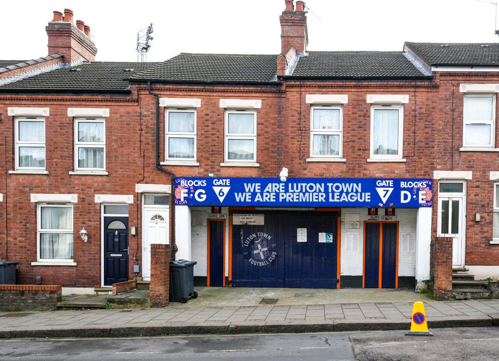 Luton Town have just won the Championship play-off final. 

This is the entrance to our stadium. 

Incredible to think this ground will be in the Premier League next season 🤯