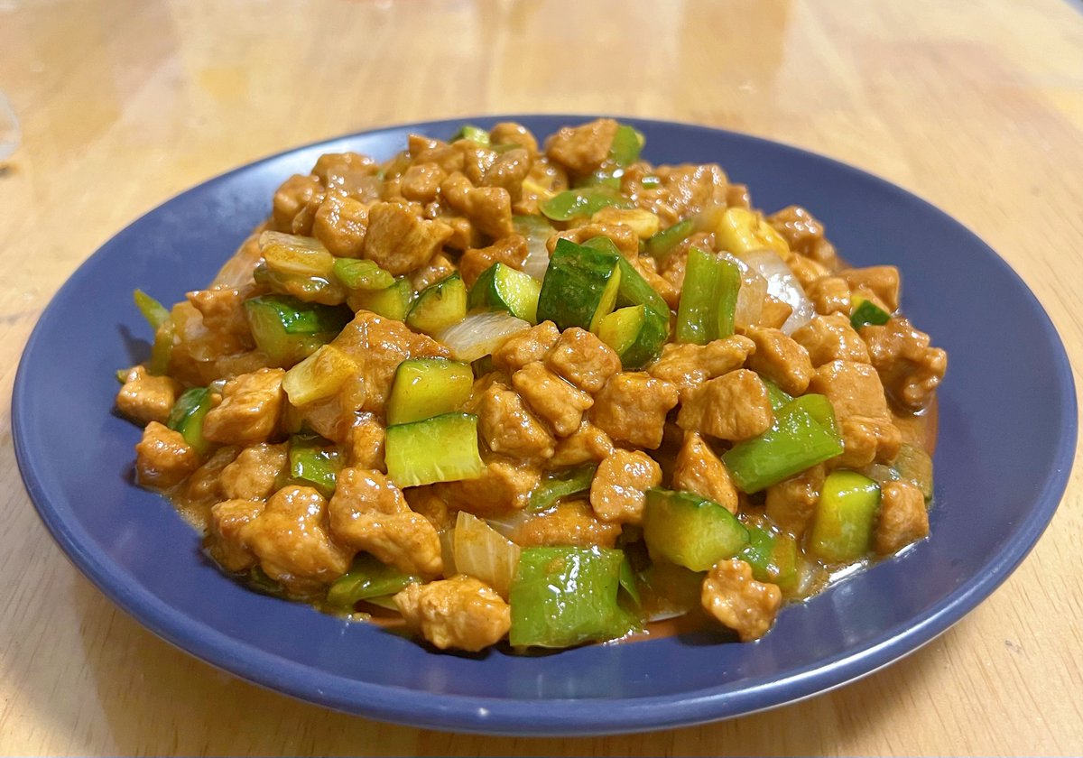 Stir-fried Diced Pork and Vegetables
mychinesehomekitchen.com/2023/
#pork #chinesefood #stirfry #vegetables #lowcarb #mychinesehomekitchen #ChineseCuisine #homecooking