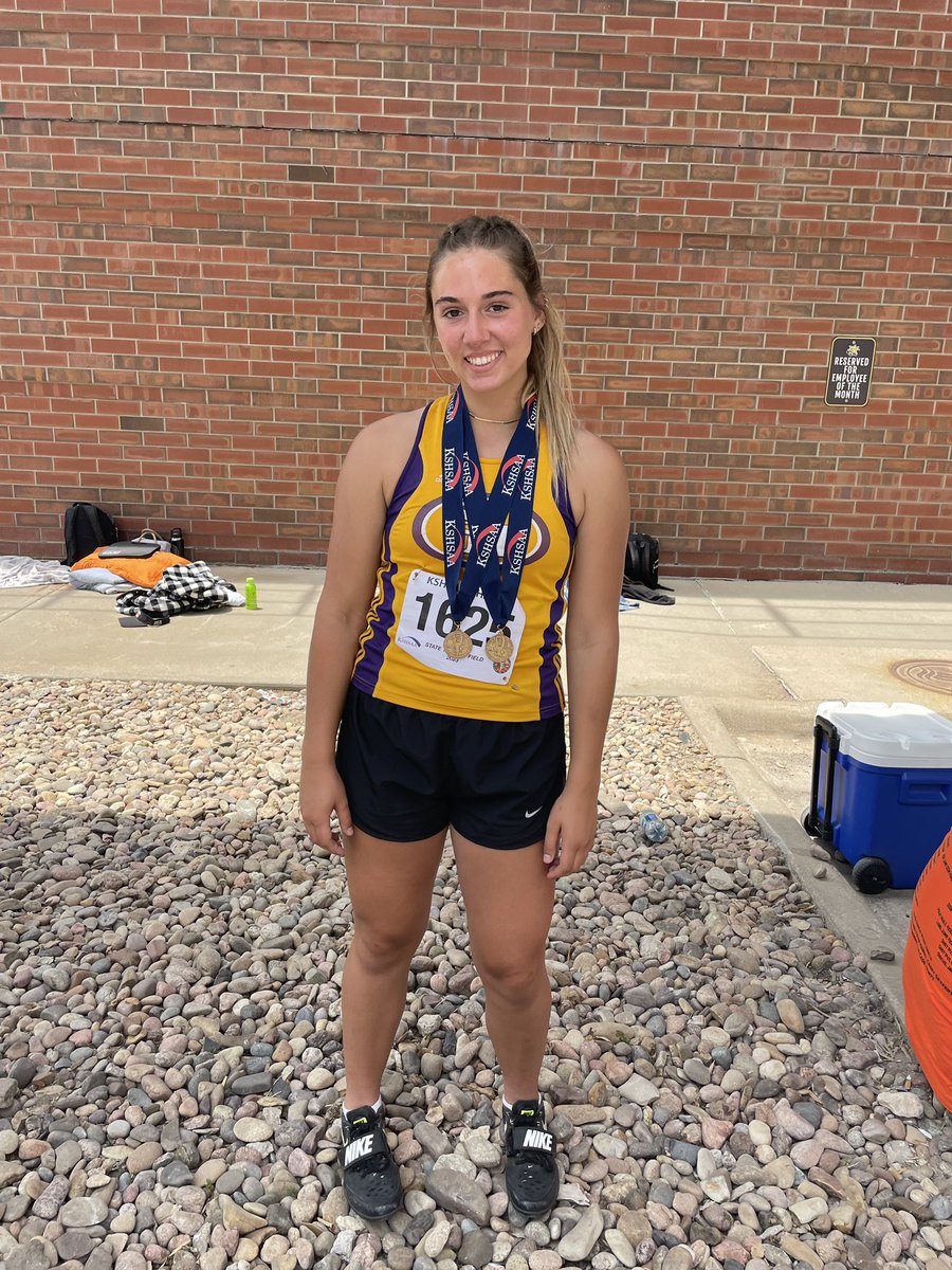 SHHSTracknField's tweet image. Margo Todd, Sophomore
🥈State Runner-Up - Discus
127-09