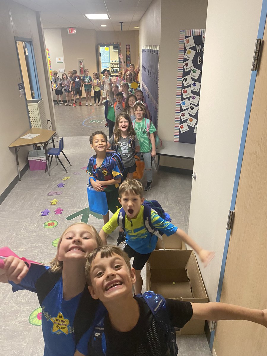 Catherine Farny tweet media