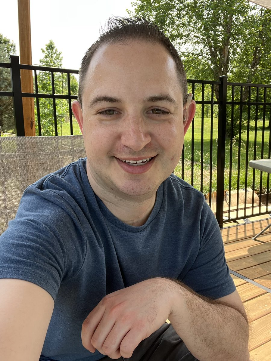 It’s the Memorial Day Weekend! 

Got a haircut, and relaxing on the deck at the family’s pool! 

#haircut #pool #carbondale #southernillinois