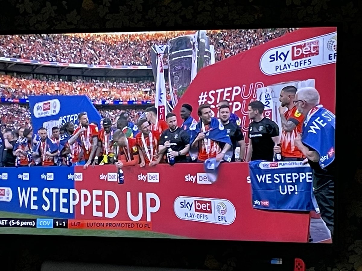 Simon Elliott tweet media