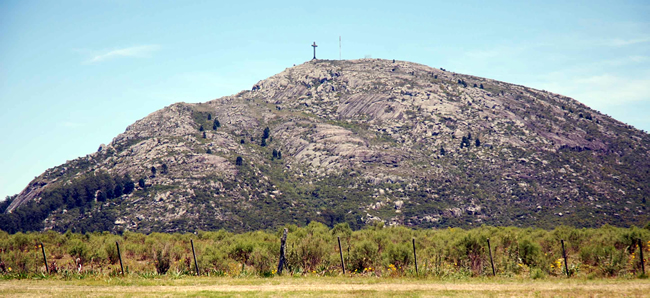 agustinthedev's tweet photo. @PalmSavanna @JakeNomada It's not a mountain, they're called sierras or cerros

You're right tho, we don't have mountains 😅 https://t.co/kYxeRuOFjb