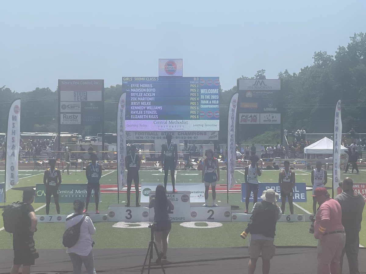 MICDSTrack's tweet photo. Congratulations to @tr1s___ who finished in third place in the 400 Meter Dash with a new school record of 48.8. This beats his previous record from last week. https://t.co/glW5MmUGQM