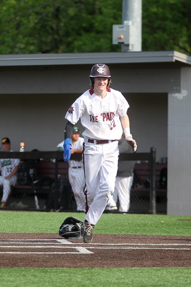 ⁦@MaxQuirk3⁩ pitched 4 scoreless innings fanning six batters to lead the Maroons to third consecutive regional title
⁦<a href="/TJPip5/">TJ Pipkins</a>⁩ 2H
⁦<a href="/kendallcrawfrd8/">Kendall Crawford</a>⁩ 2RBI