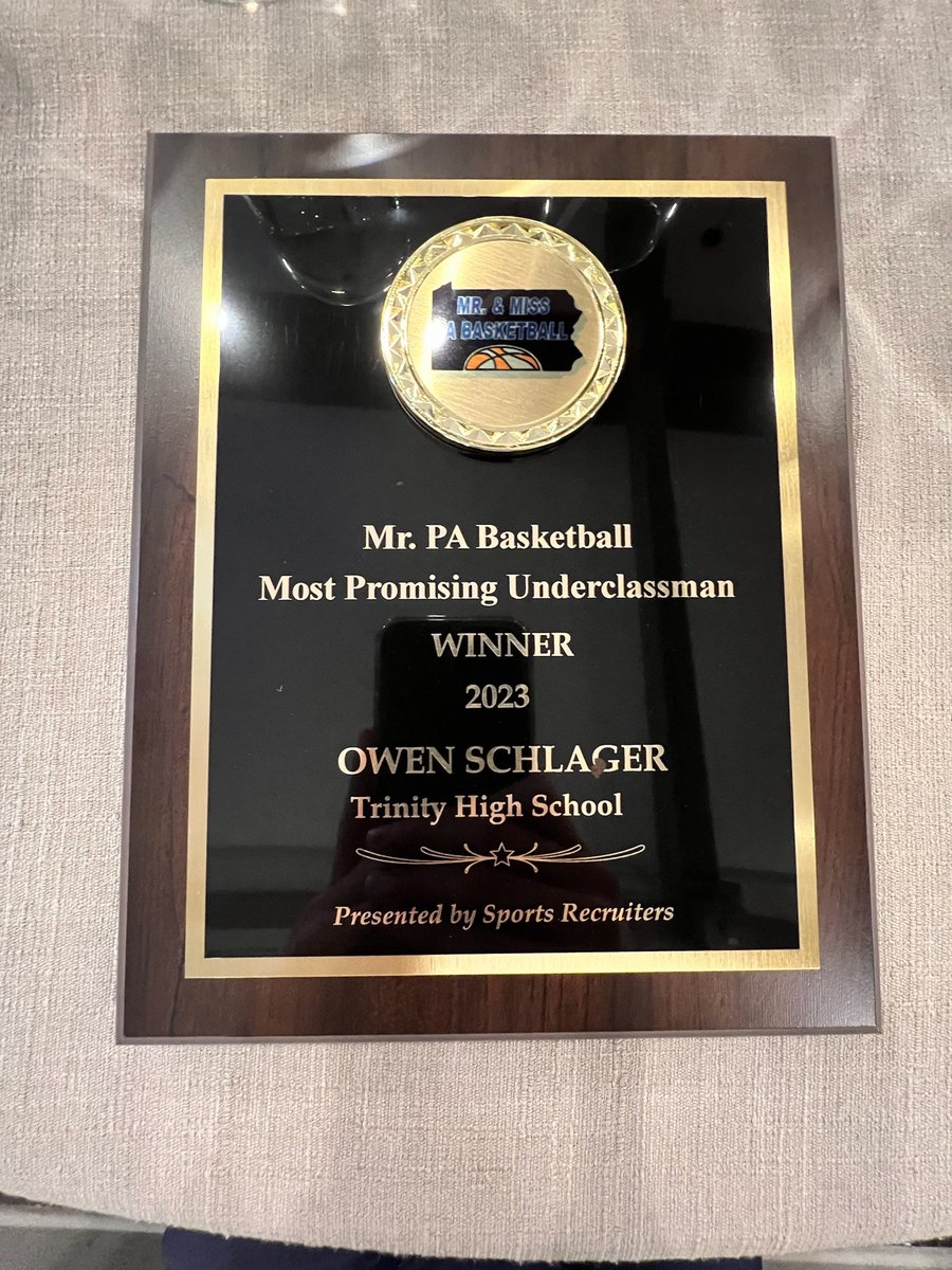 Trinity Boys Hoops tweet media