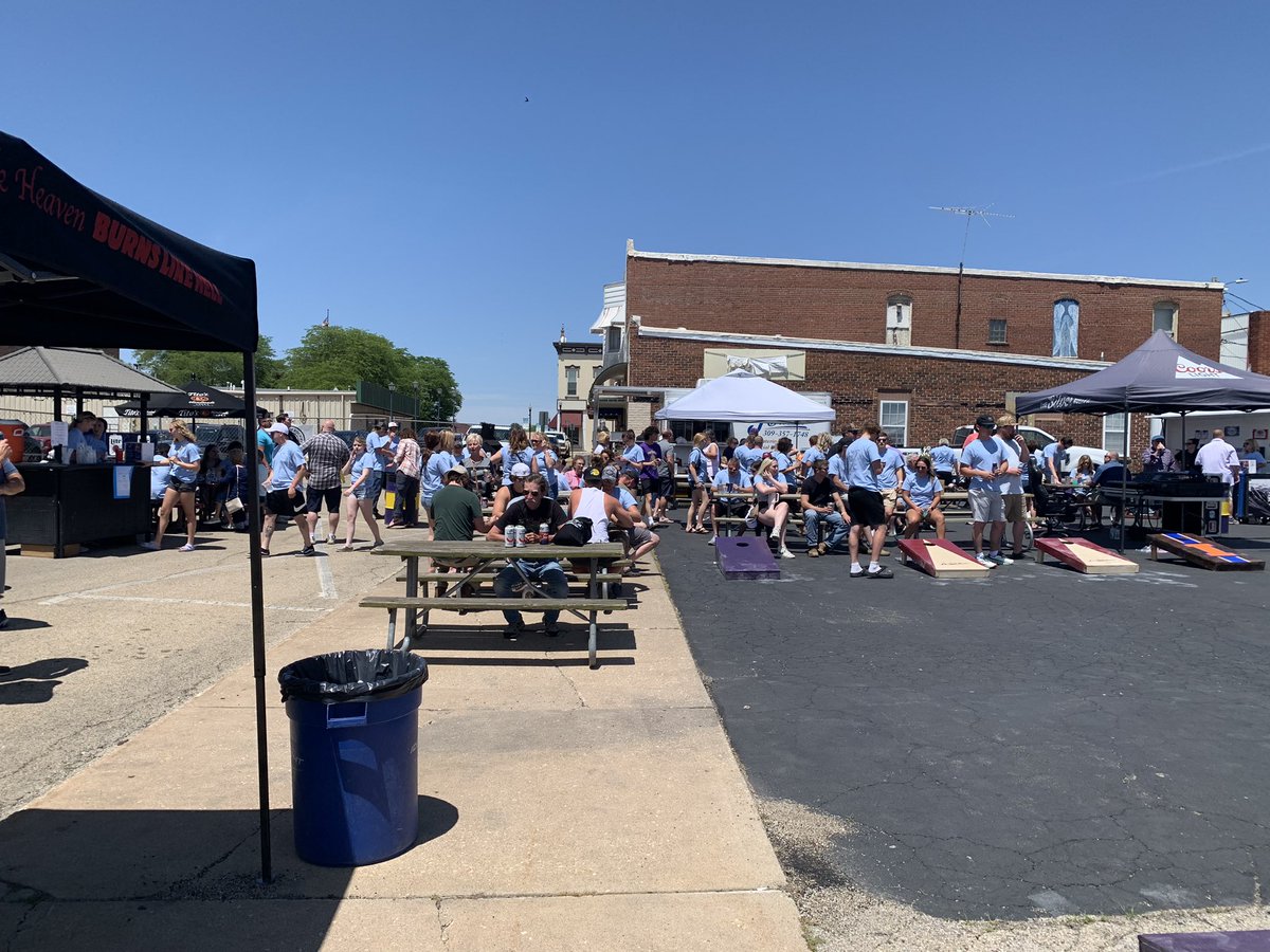 Lu Fest is underway! The weather is great, food is hot, drinks are cold, and the prizes are awesome! There is fun stuff happening all day so be sure to stop by and check it out!