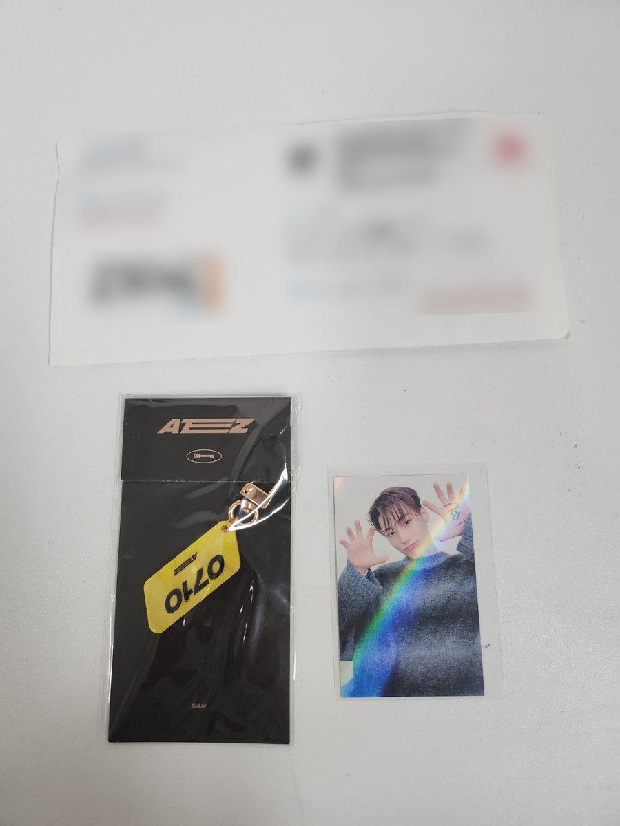 starwoosan0710's tweet image. Tubeat goes above and beyond by providing high-definition photos, so I can verify that the sellers have sent the correct items to me. These are a few examples of the photos they’ve taken for me!