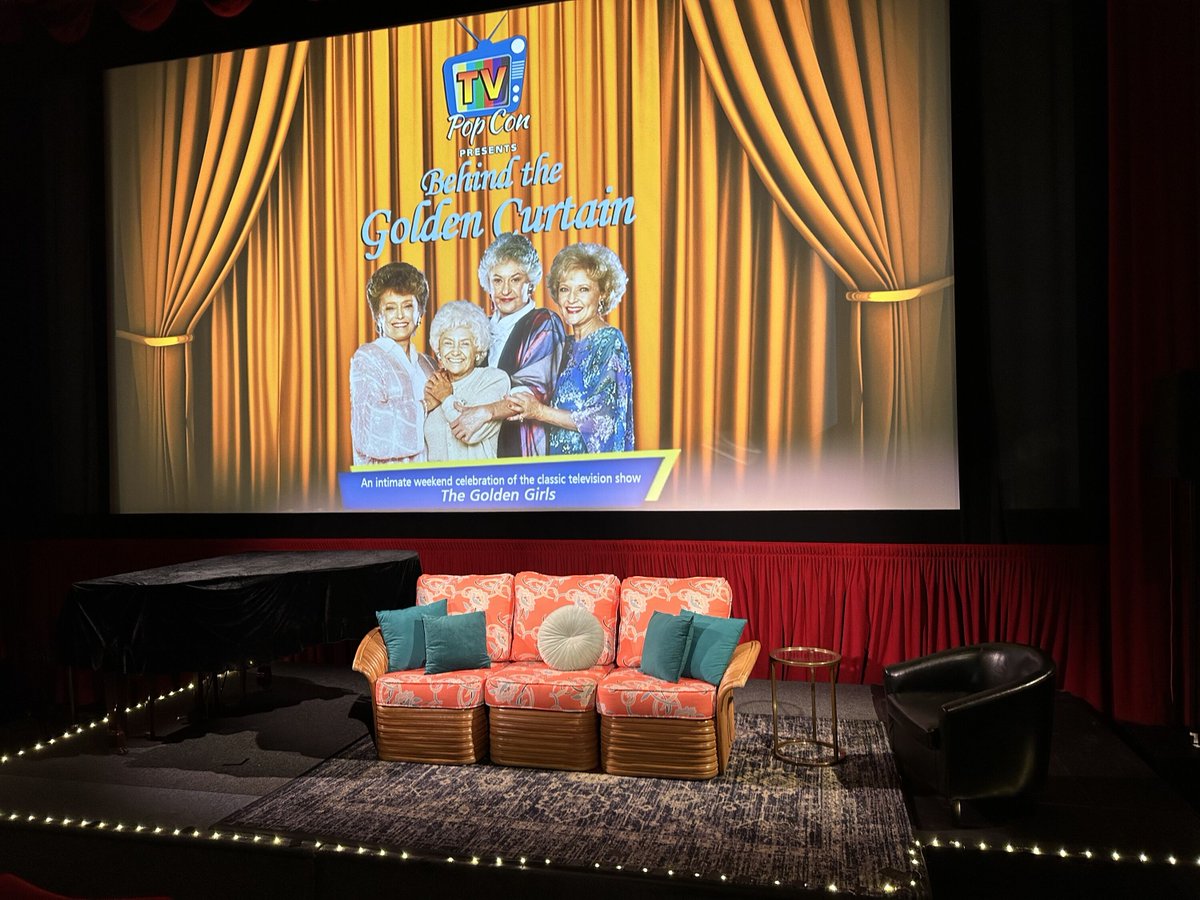 All quiet before the first event begins. 

#thegoldengirls #goldengirls #orindatheatre  #bettywhite #rosenylund #blanchedevereaux #beaarthur #dorothyzbornak #estellegetty #ruemcclanahan #thankyouforbeingafriend #sophiapetrillo #goldengirlsforever