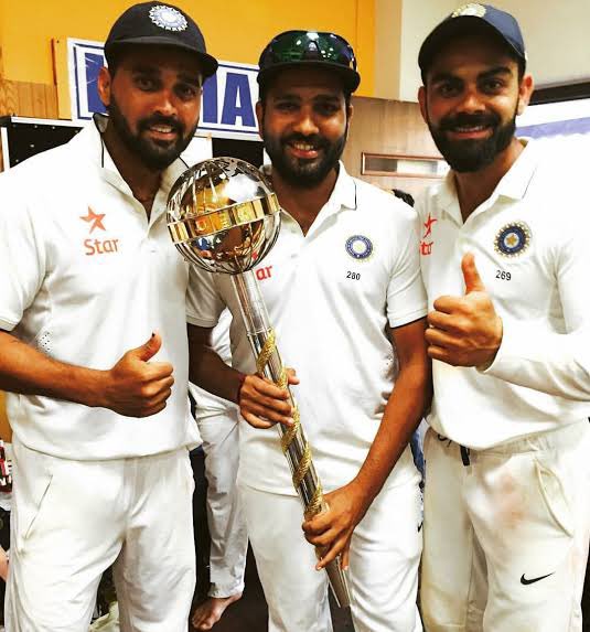 ViratKohli_007's tweet photo. @ImRo45 @mipaltan Sir eagerly waiting to see #Testmace in your hand …Best of lick for the #WTCFinal Bring this home this time sir …. Eagerly waiting to see how you convet your success from t20 format to Test format .. #BRINGWTCHOME …. Best of Luck sir … 🏆❤️ https://t.co/LinSHatDeR