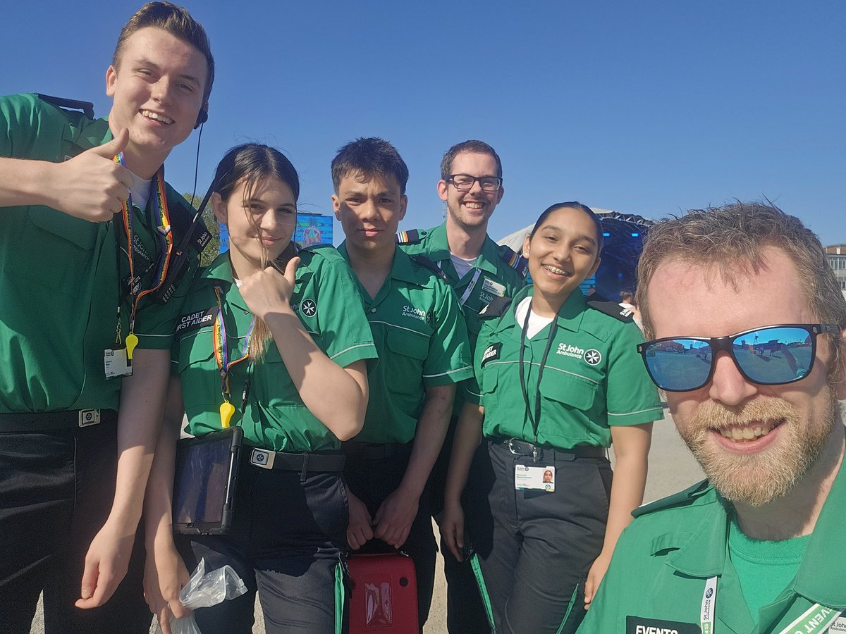 SJA_DConlon's tweet photo. Say hello to Foxtrot1 here at #BirminghamPride comprised entirely of @sjawmryouth cadet first aiders.

Trained to the exact same standard as our adult operational first aiders our young people are an integral part of @stjohnambulanceon events across the country. https://t.co/15dORwqwxo