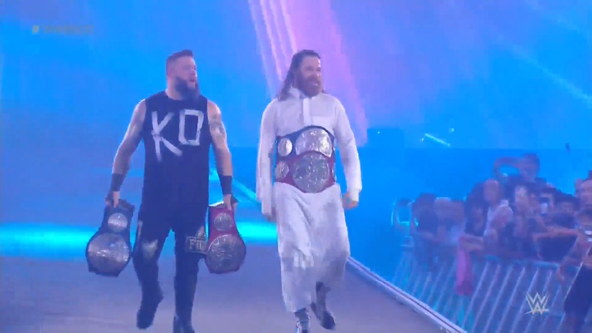 Sami Zayn and Kevin Owens 🐐🐐😍 #WWERaw #SmackDown #WWENOC #SamiZayn #Ole #KevinOwens #FightOwensFight #GOATS