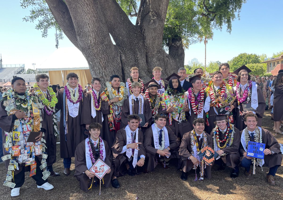 stfrancis_fb's tweet photo. Congratulations to all of our senior football players on their graduation today! The most important thing that you can ever do on our field is walk across that stage #TraditionNeverGraduates https://t.co/jTEjragZJd