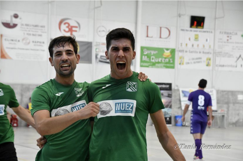 Fer_1003's tweet photo. Hay cosas en la vida que no se pueden explicar, y estar en este club es una de ellas. No se puede estar mas orgulloso de este equipo. SOMOS CAMPEONES💚 @ssv_fs https://t.co/ALzCopLj3b