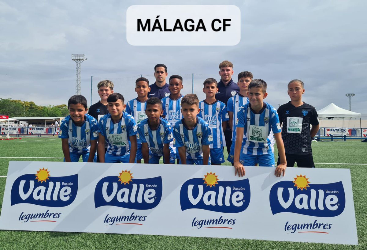 TorneoFBCFCM's tweet photo. 📷TORNEO-FASE FINAL

ℹ️FOTOS DE LOS EQUIPOS PARTICIPANTES DE LA FASE FINAL DEL IX TORNEO FÚTBOL BASE CIUDAD DE MORÓN 2/3

✔️ @CDBadajoz 
✔️ @realmadrid 
✔️ @MalagaCF 
✔️ @GranadaCF 

🥰¡GRACIAS! 

@AbelSegoviaVega
@cfciudaddemoron

#IXTorneoFBCiudadDeMorón https://t.co/i786XTWkUh